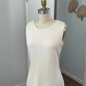 NEW! St. John Knits Dress. Size 6.